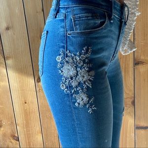 Abercrombie mid rise jeans